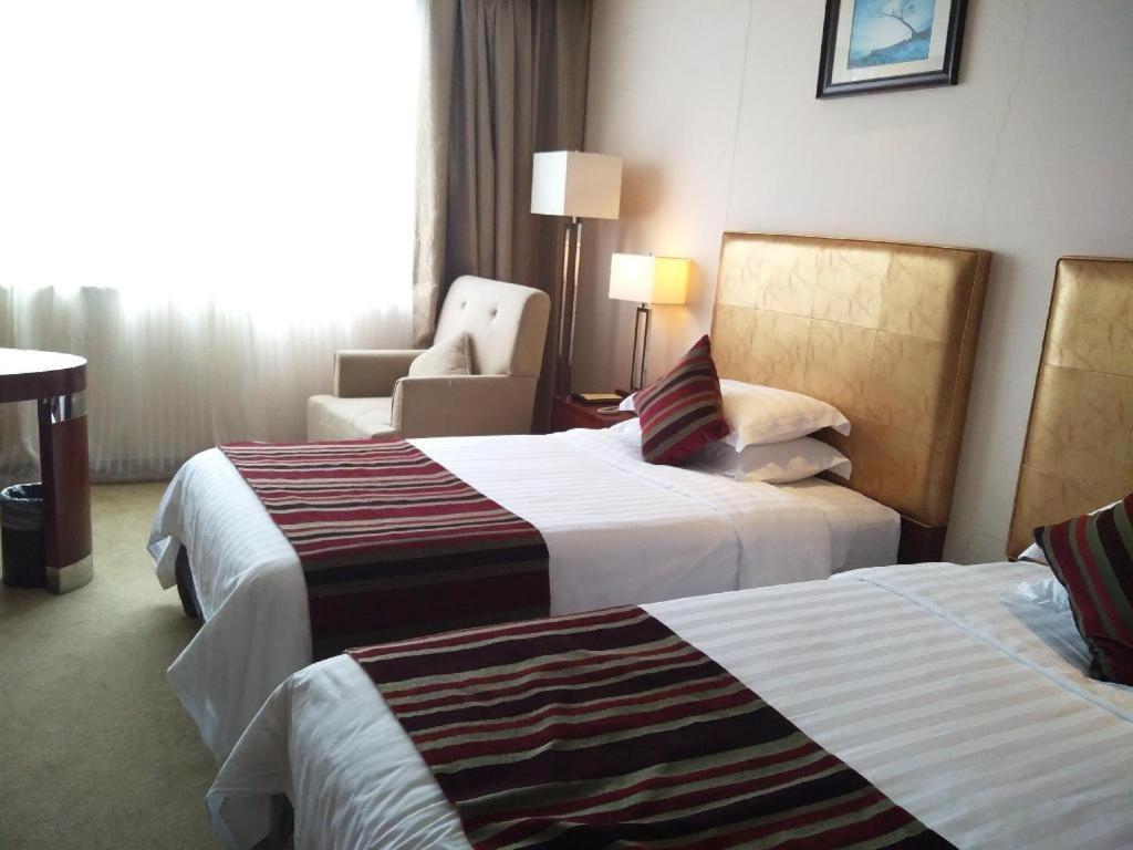 Maison New Century Hotel Ninh Ba Ngoại thất bức ảnh
